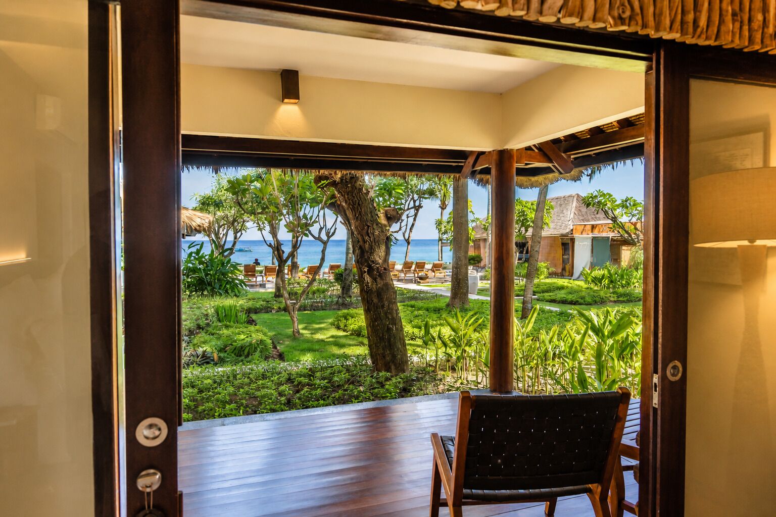 Room, Ocean View | Minibar, in-room safe, blackout drapes, iron/ironing board