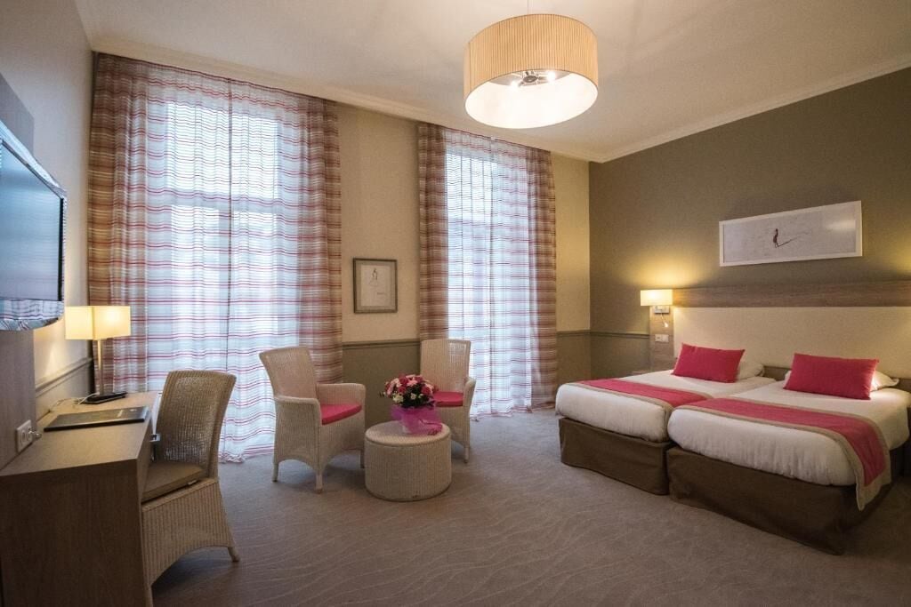 privilege double room, city view | in-room safe, desk, blackout curtains, soundproofing