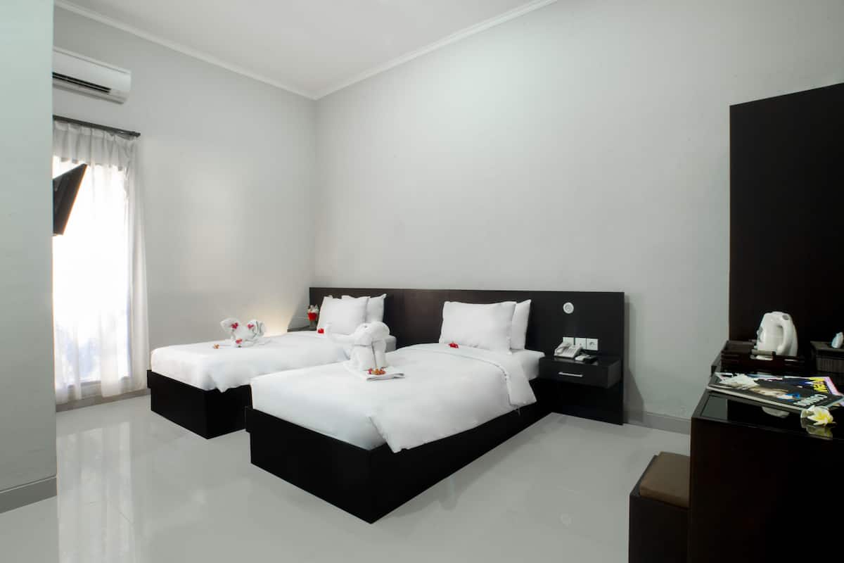 In-room safe, individually furnished, desk, free WiFi