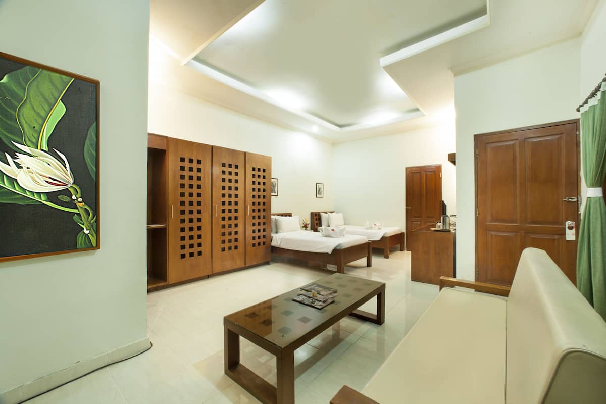 In-room safe, individually furnished, desk, free WiFi