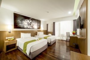 In-room safe, individually furnished, desk, free WiFi