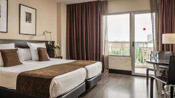 Minibar, in-room safe, blackout curtains, free WiFi