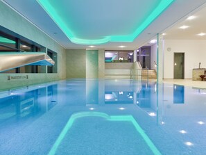 Indoor pool, pool loungers