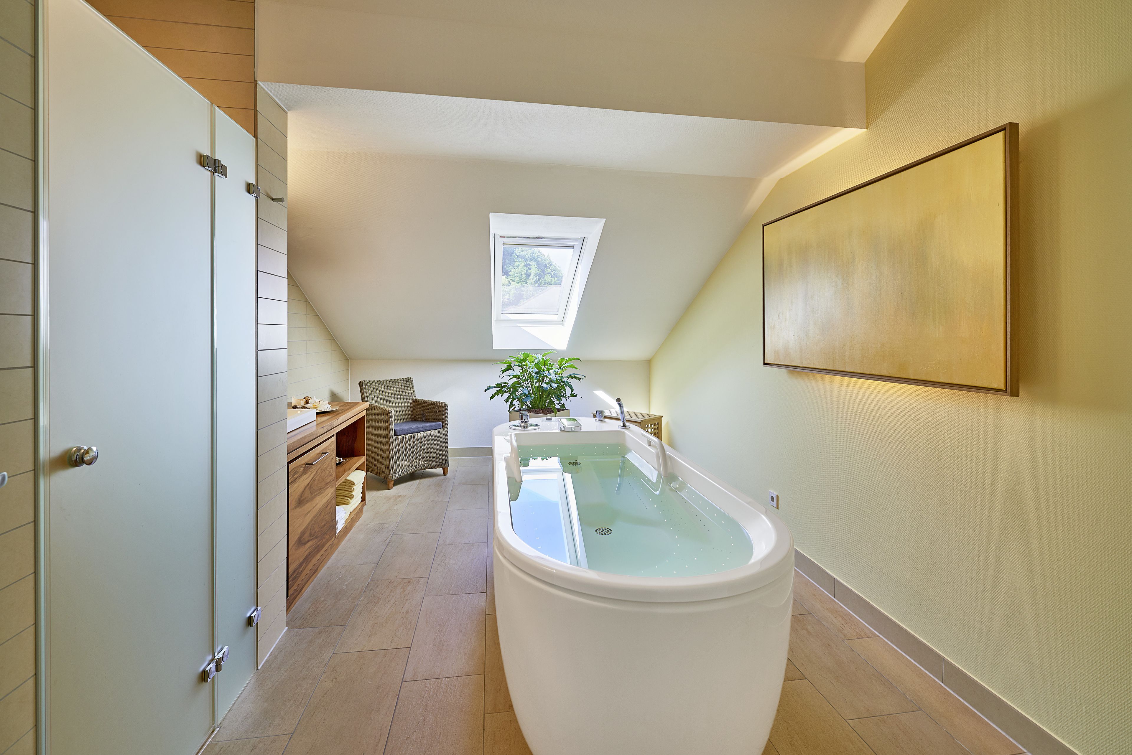 couples treatment room(s), sauna, steam room, body treatments