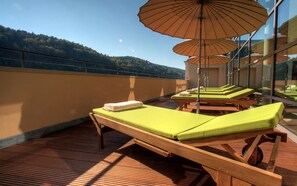 Sun deck