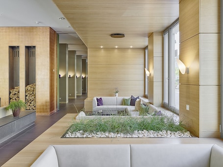Sala de estar en el lobby. Hotel Elbresidenz an der Therme Bad Schandau