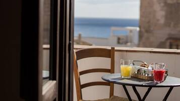 Habitación superior con 1 cama matrimonial o 2 individuales | Servicios de la habitación