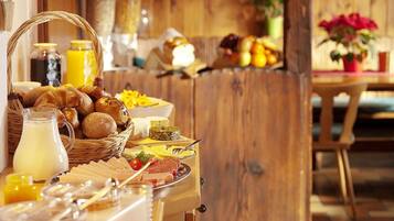 Se ofrece un desayuno continental entre semana (por un coste adicional)
