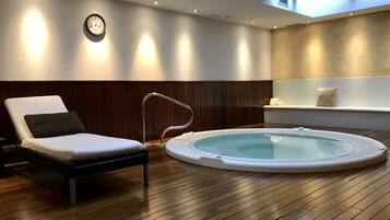 Sauna, bain à remous, hammam, hammam, soins corporels