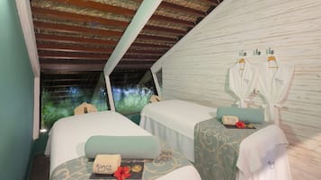 Couples treatment room(s), sauna, hot tub, Turkish bath/hammam