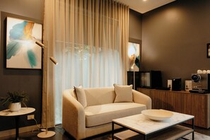 Lobby sitting area - Punthill Williamstown (Williamstown)