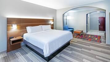 Suite, 1 cama de matrimonio grande con sofá cama | Escritorio, tabla de planchar con plancha, cunas (de pago)