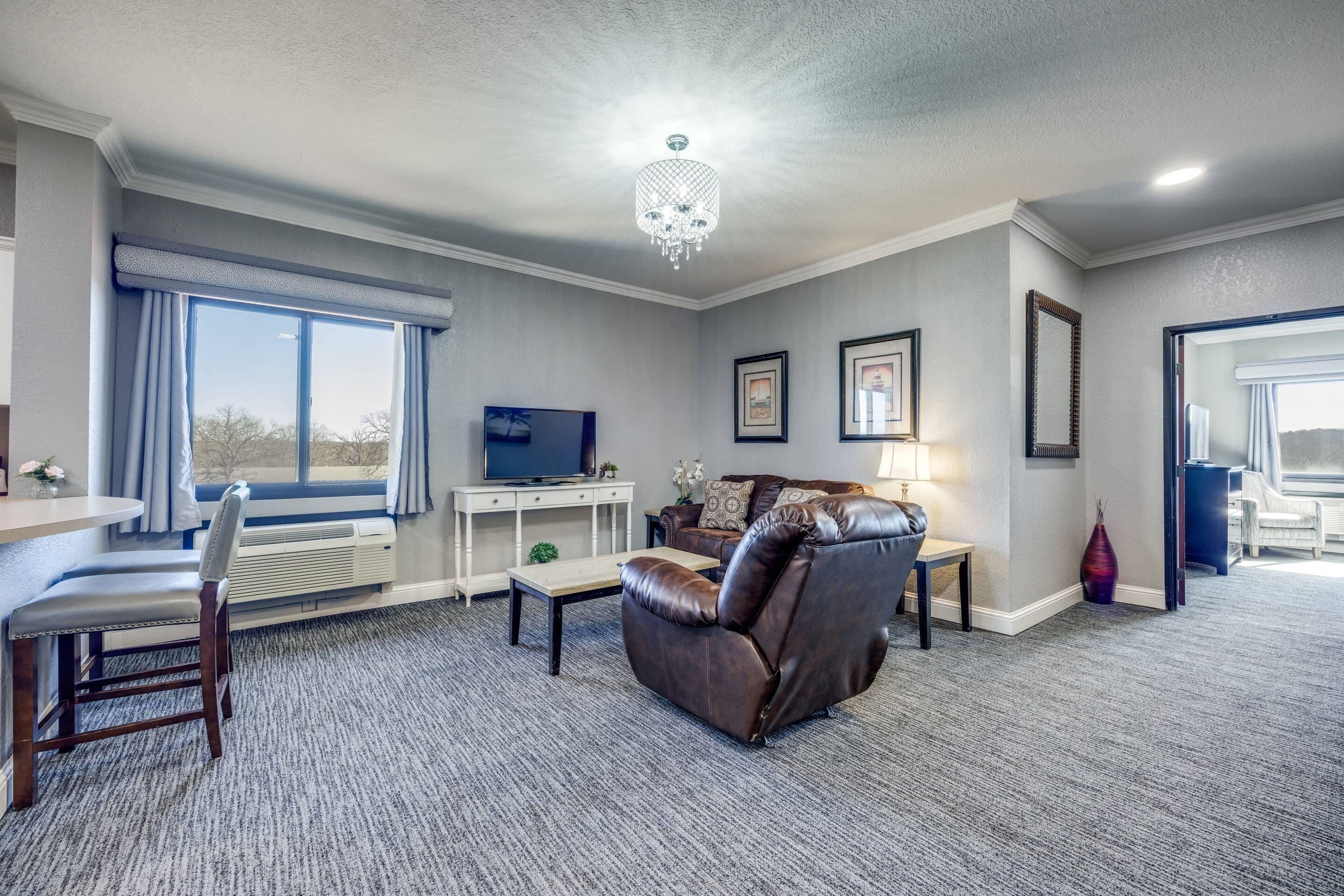 Suite, 1 King Bed, Non Smoking | Premium bedding, individually decorated, individually furnished, desk