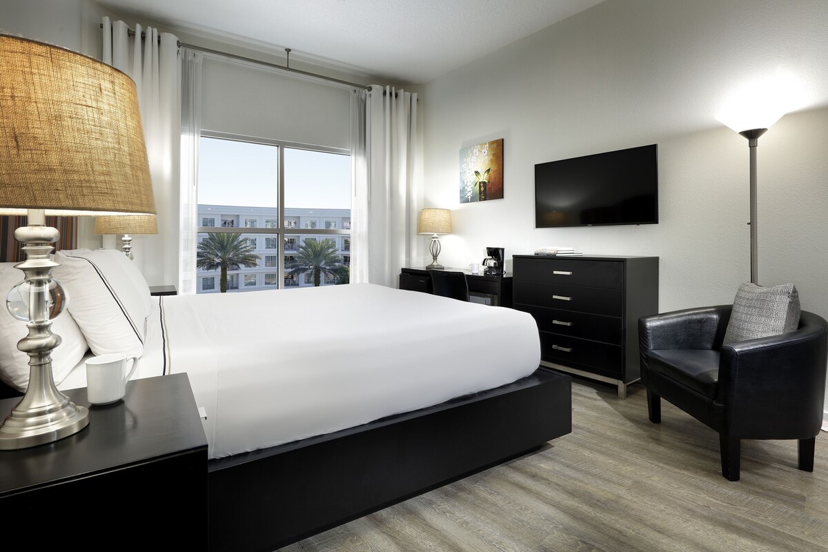 In-room safe, desk, laptop workspace, blackout drapes