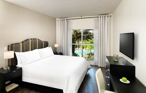 Dusj, designertoalettartikler, hårføner og håndklær