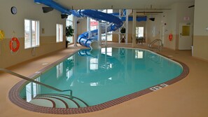 Indoor pool - Holiday Inn Express Hotel & Suites Edson by IHG (Edson)