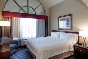 Premium bedding, desk, iron/ironing board, free cribs/infant beds - Holiday Inn Express Hotel & Suites Edson by IHG (Edson)