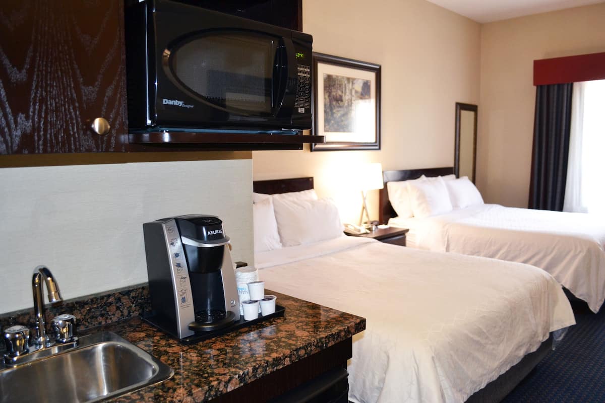 1 bedroom, premium bedding, desk, iron/ironing board