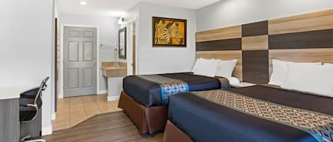Deluxe Double Room, 2 Double Beds | Desk, iron/ironing board, free WiFi, bed sheets