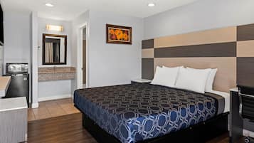Desk, iron/ironing board, WiFi (free), bed sheets