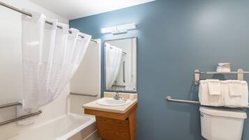 Combined shower/bathtub, hair dryer, towels, soap