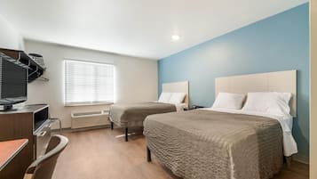 Desk, laptop workspace, iron/ironing board, free WiFi