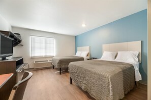 Desk, laptop workspace, iron/ironing board, free WiFi