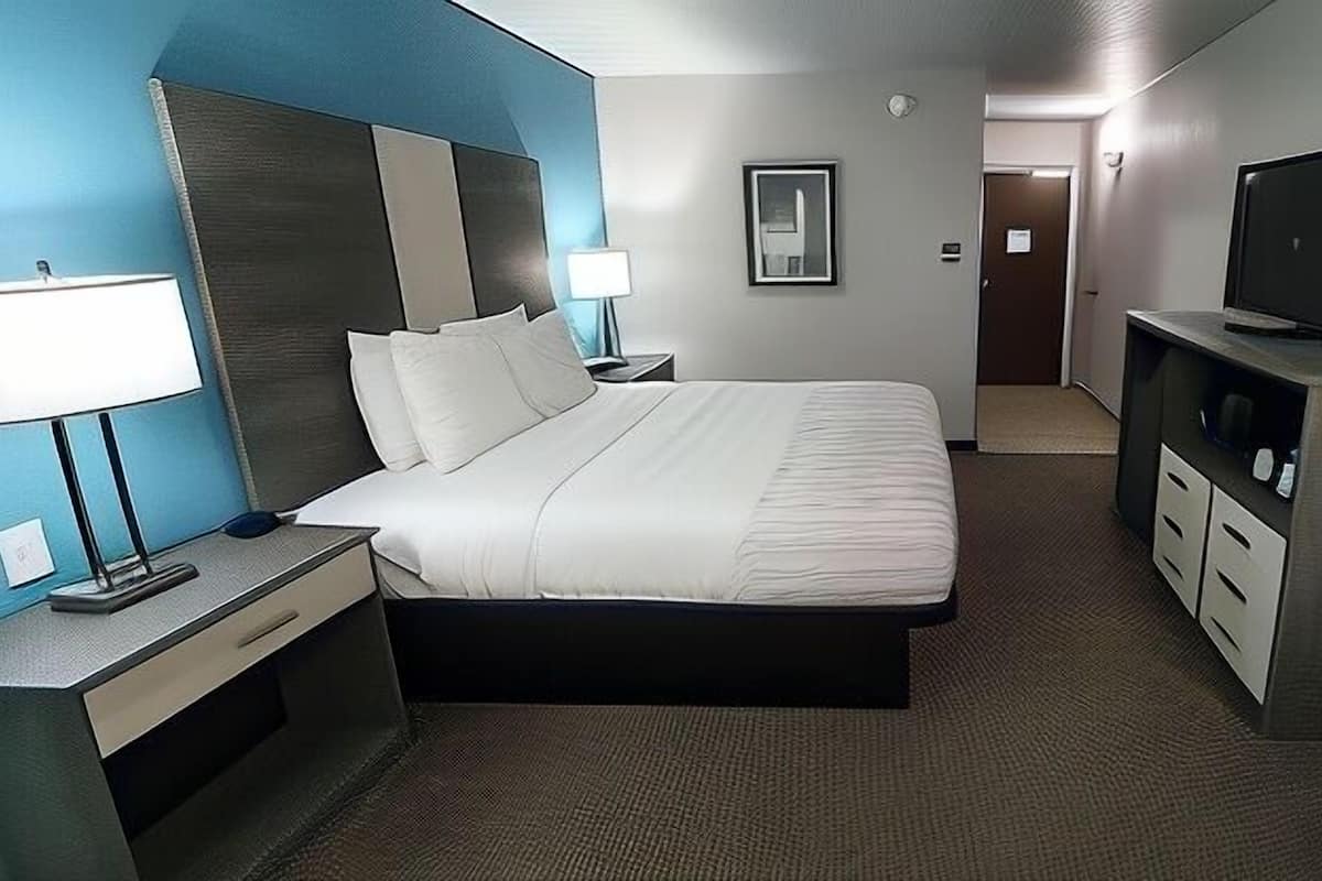 Premium bedding, pillowtop beds, individually decorated