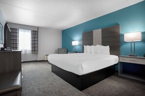 Suite, 1 cama King size y sofá cama, para no fumadores, refrigerador y microondas (with Sofabed) | Ropa de cama de alta calidad y camas con pillow-top 