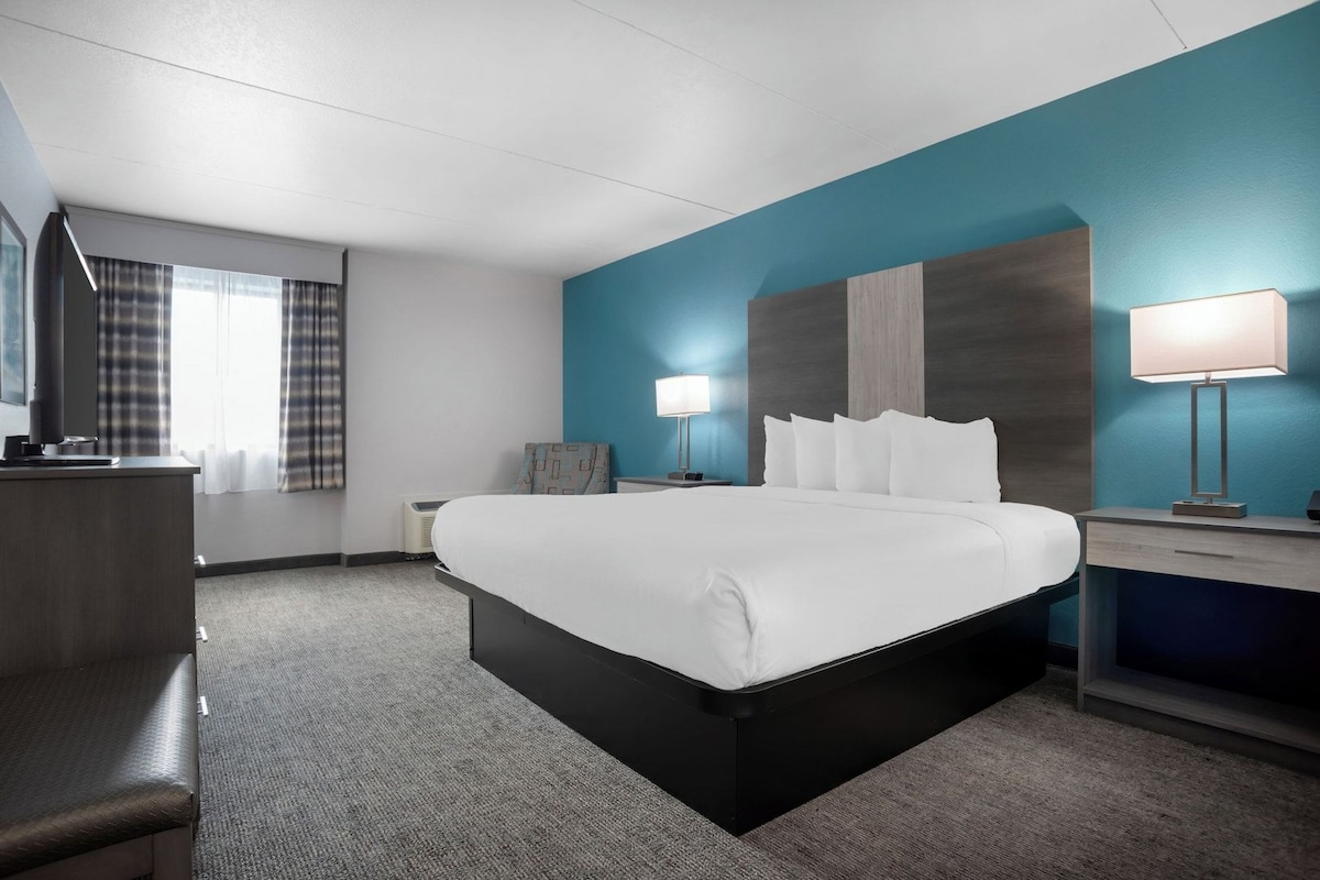 Premium bedding, pillow-top beds, desk, laptop workspace