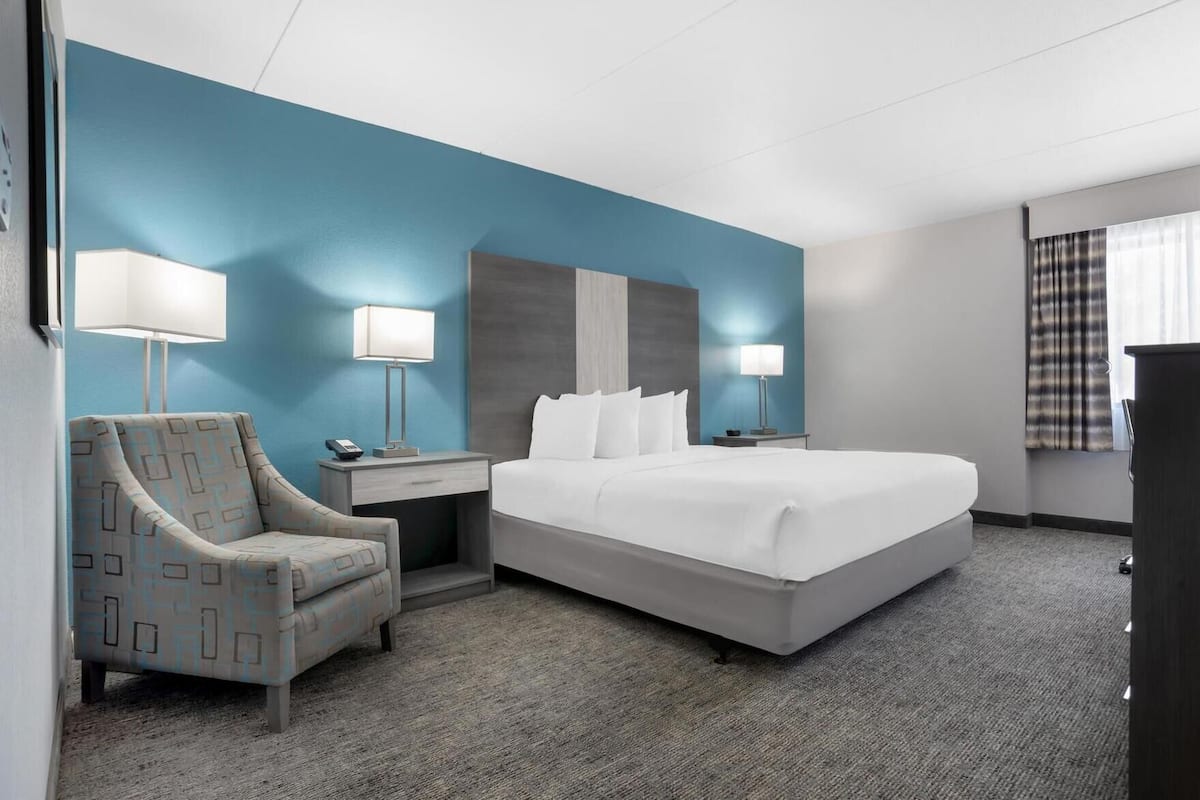 Premium bedding, pillow-top beds, desk, laptop workspace