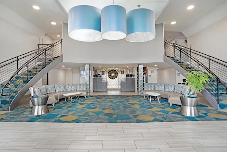 Vestíbulo. Best Western Brewton Inn