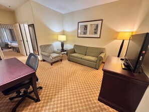 Suite, Non Smoking (2 Queen Beds, 1 Sofa Bed)