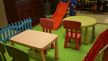Children’s play area – indoor