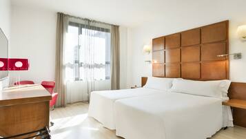 1 bedroom, minibar, in-room safe, desk