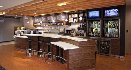 Courtyard by Marriott Fayetteville