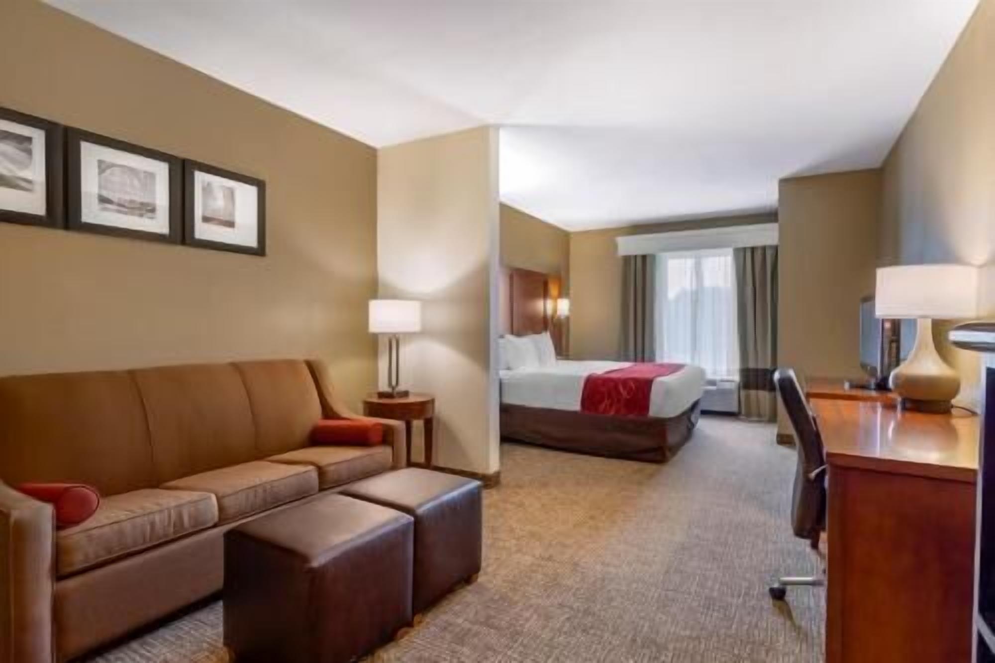 Ropa de cama de alta calidad, camas con pillow-top y muebles diferentes 
