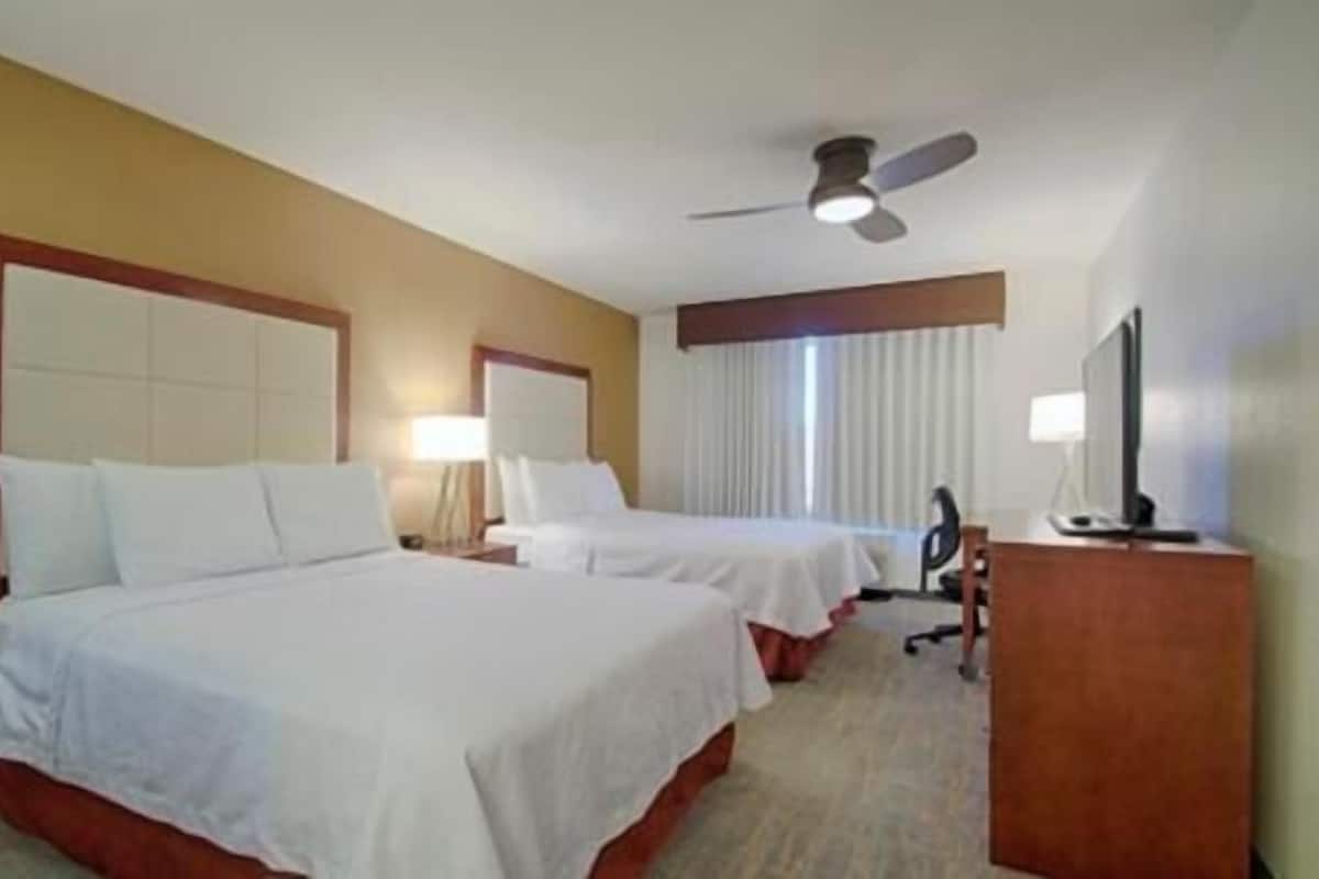 Premium bedding, iron/ironing board, free cribs/infant beds, free WiFi