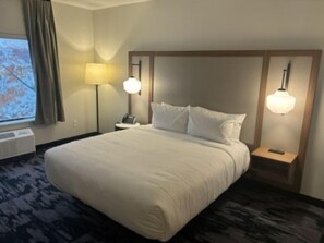 Bathroom - Fairfield Inn & Suites by Marriott Toledo North (Toledo)