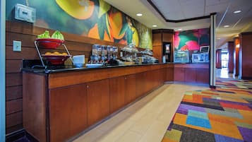 Free daily continental breakfast