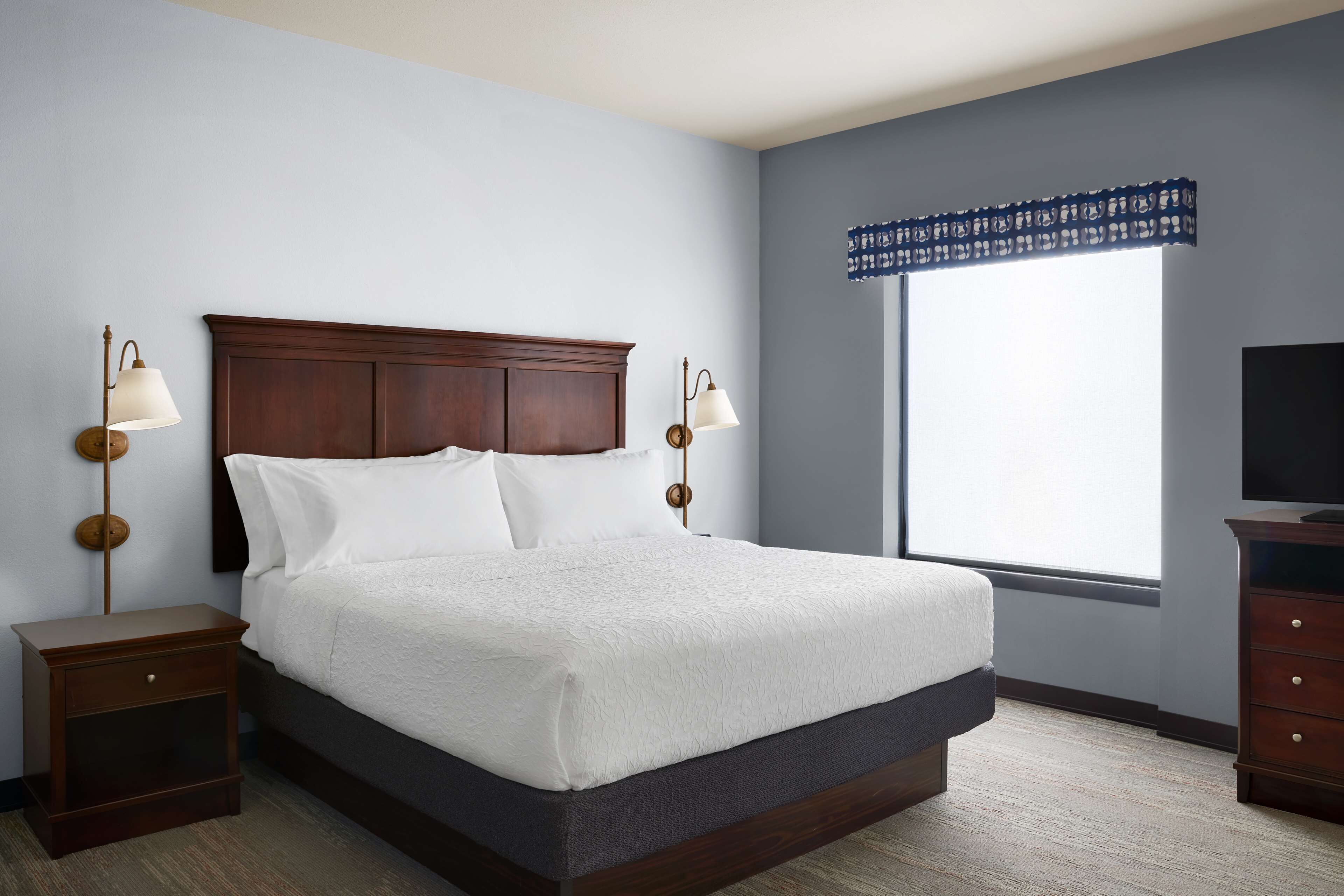 Premium bedding, pillowtop beds, in-room safe, desk