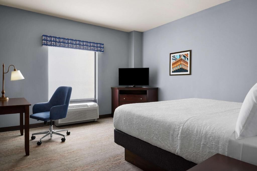 Premium bedding, pillowtop beds, in-room safe, desk