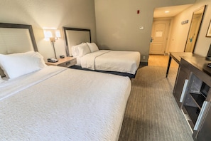 Minibar, in-room safe, iron/ironing board, free cribs/infant beds - Hampton Inn Jasper (Jasper)