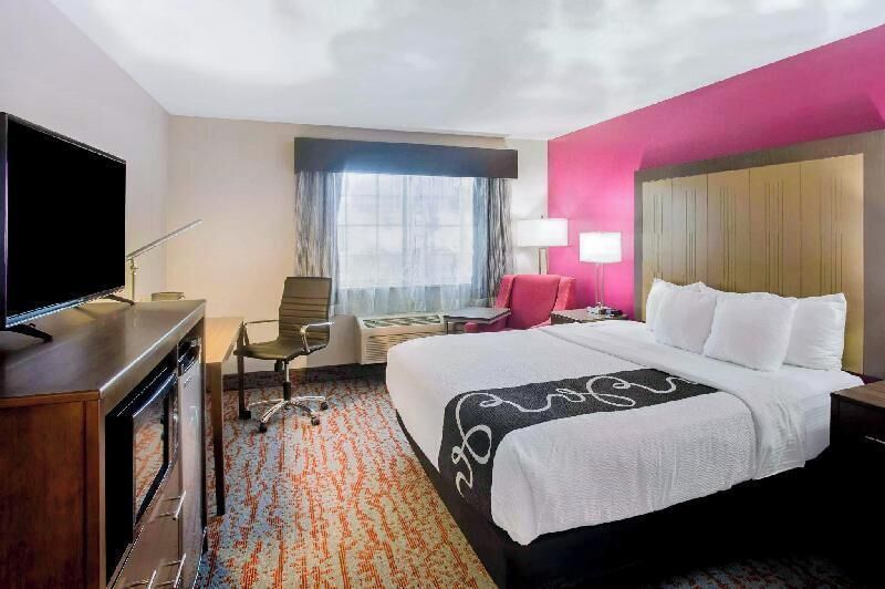 Premium bedding, pillowtop beds, desk, soundproofing