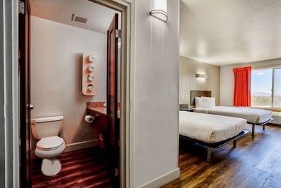 Motel 6 Hesperia, CA - West Main Street I-15