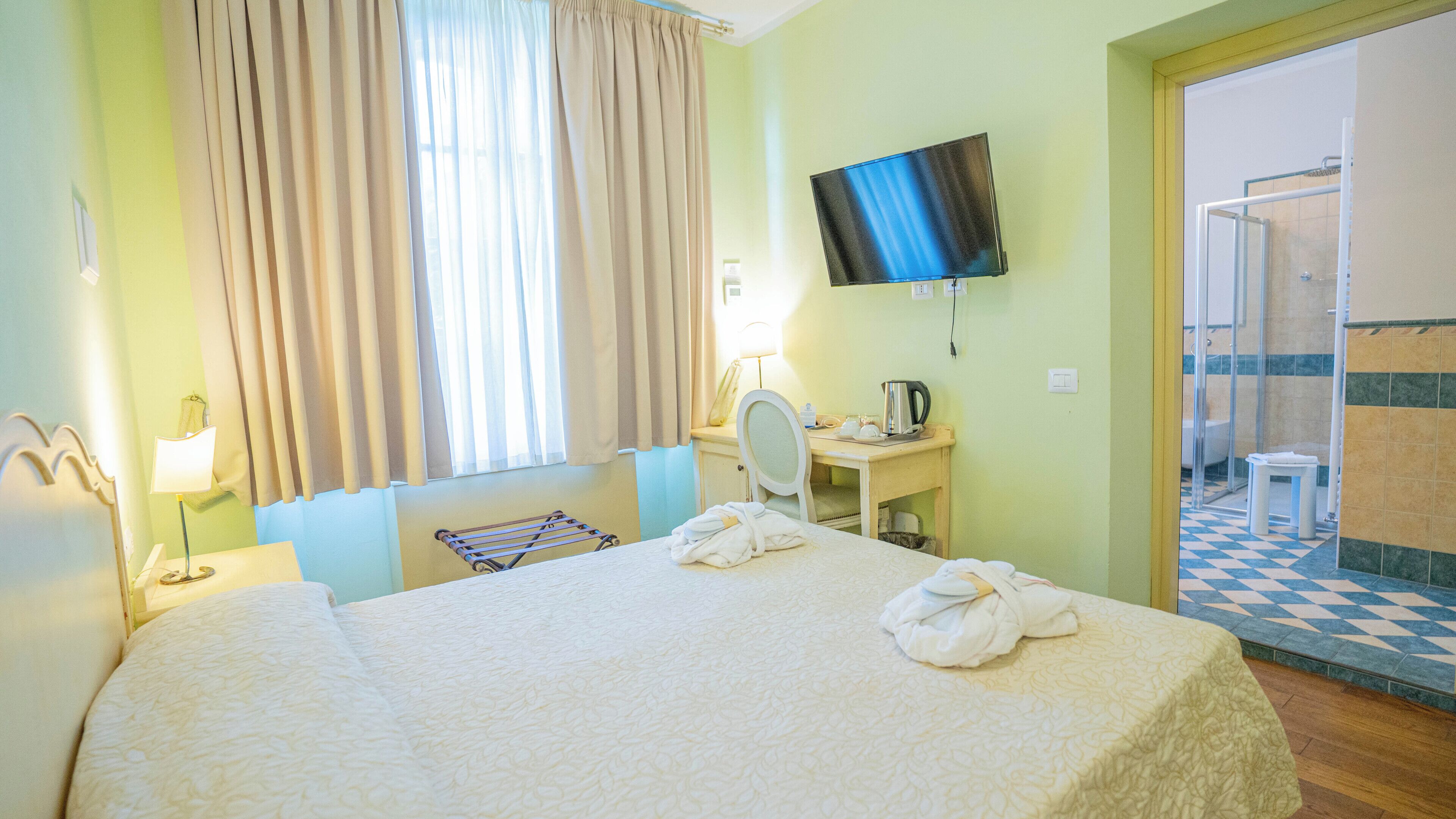 1 bedroom, minibar, in-room safe, individually decorated