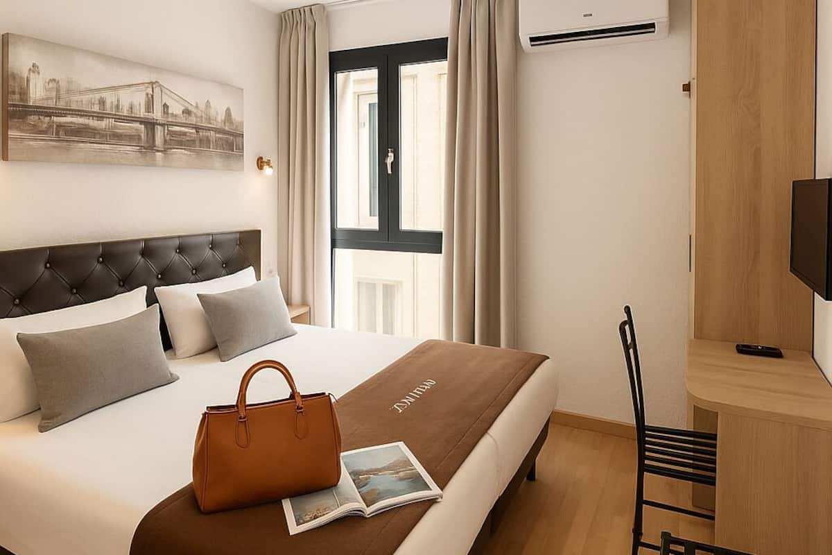 Coffres-forts dans les chambres, bureau, Wi-Fi gratuit