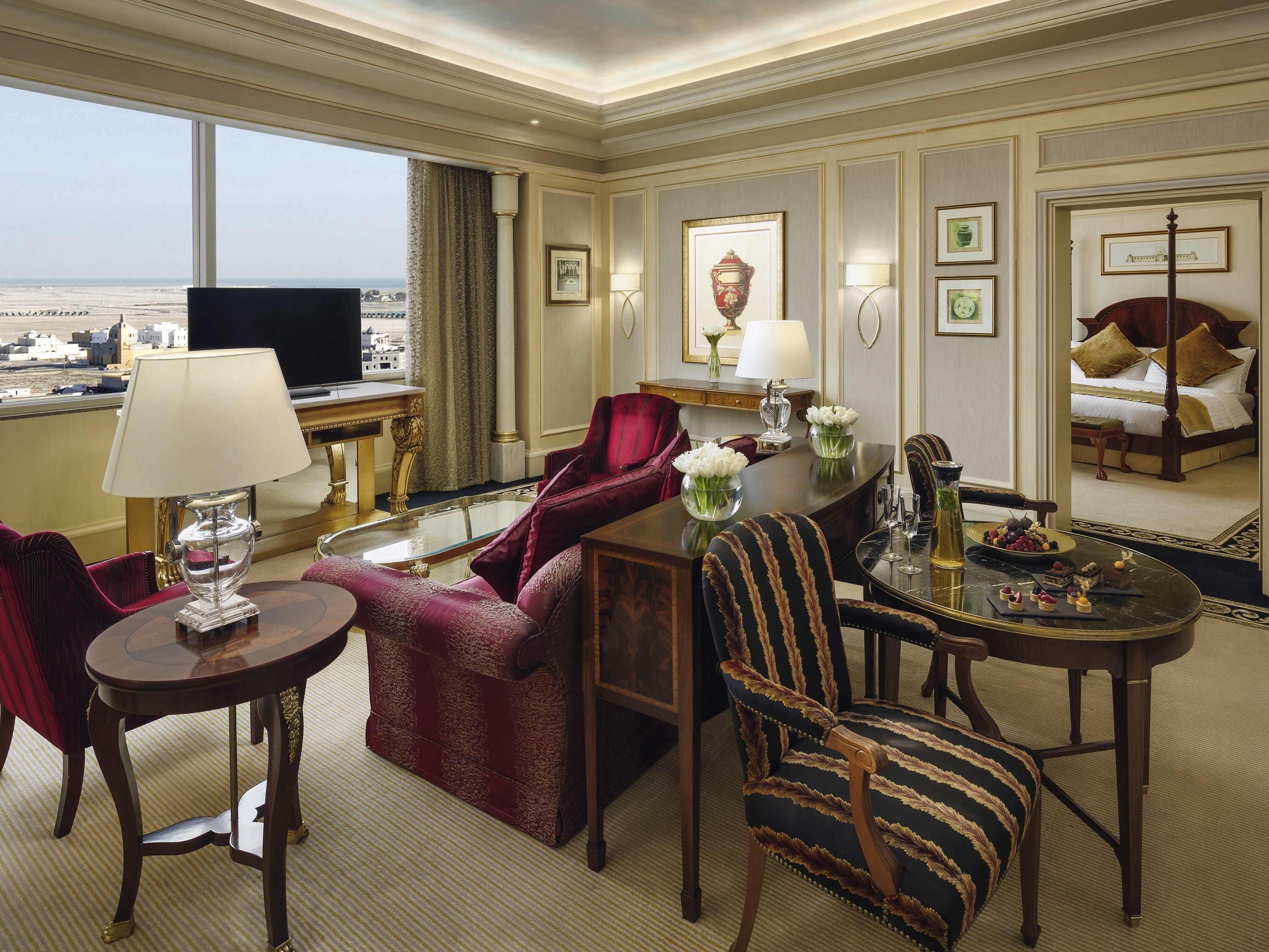 Ropa de cama de alta calidad y minibar 