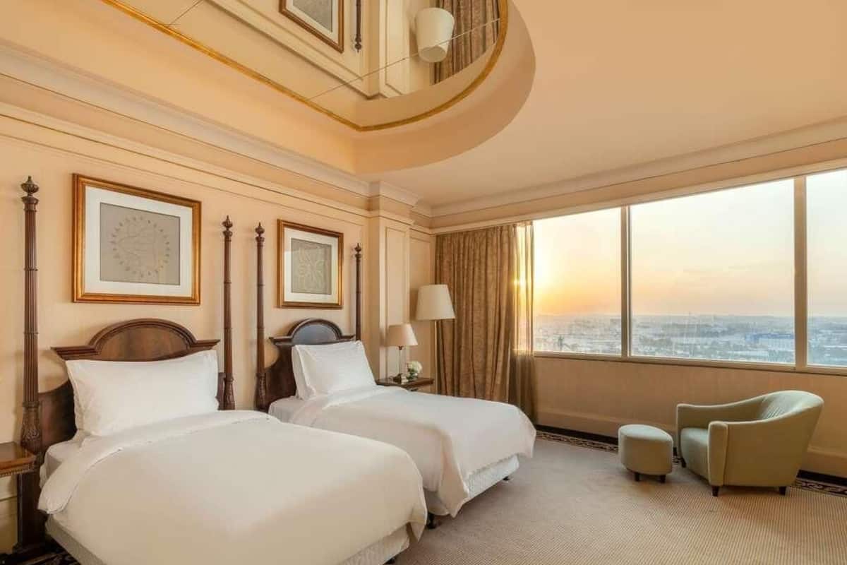 Deluxe Twin Room | 고급 침구, 미니바, 객실 내 금고, 책상