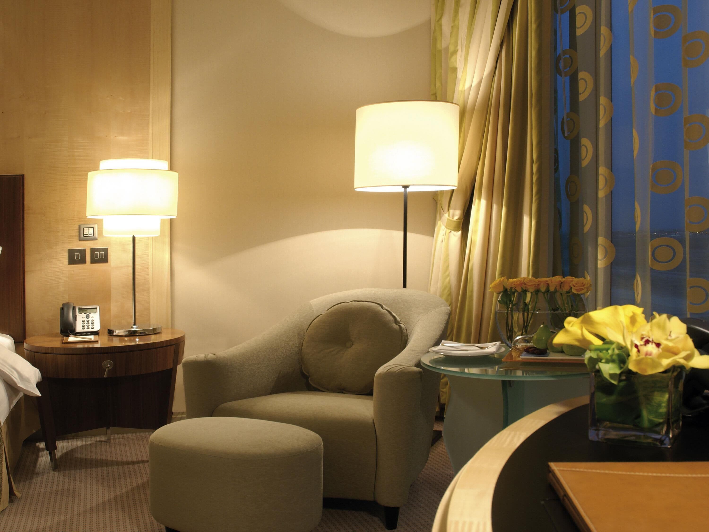 Ropa de cama de alta calidad y minibar 